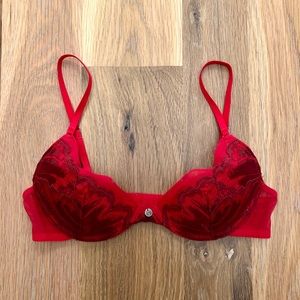 Red Natori bra 32B 🍒